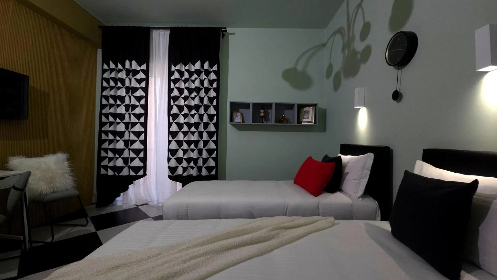 Brands 4 Rooms Βερόνα 0*,